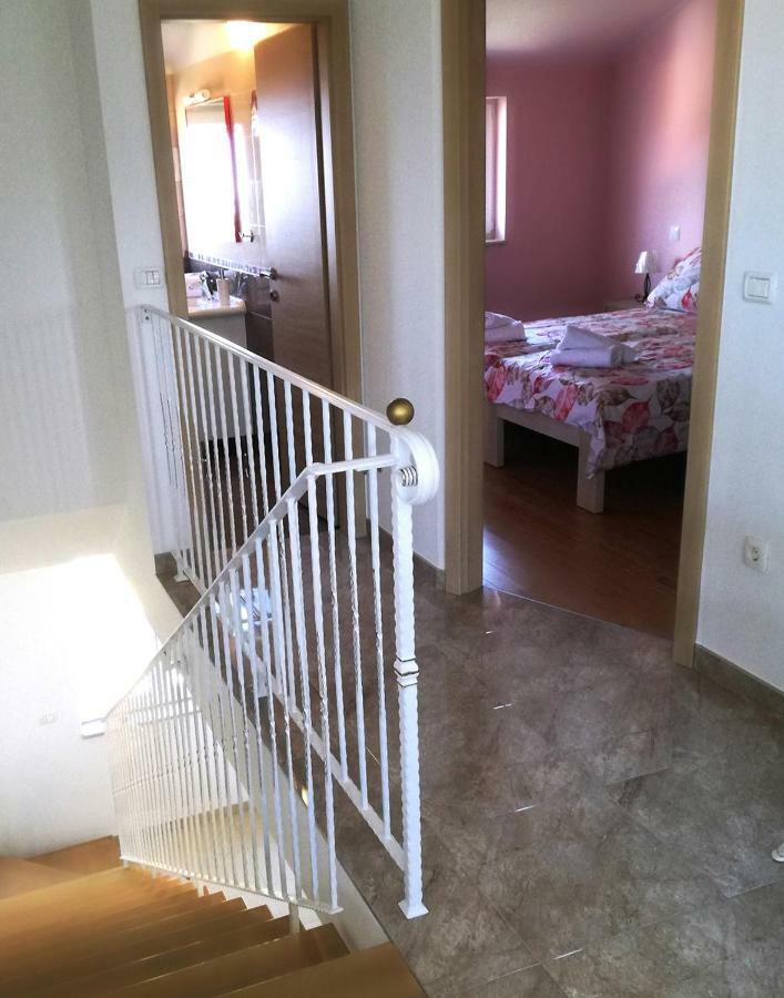 Apartment Luce Pićan 外观 照片
